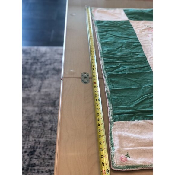 VTG Green and White Color Block with Pink Flowers Hand Embroidered Tablecloth 48 - Picture 11 of 13